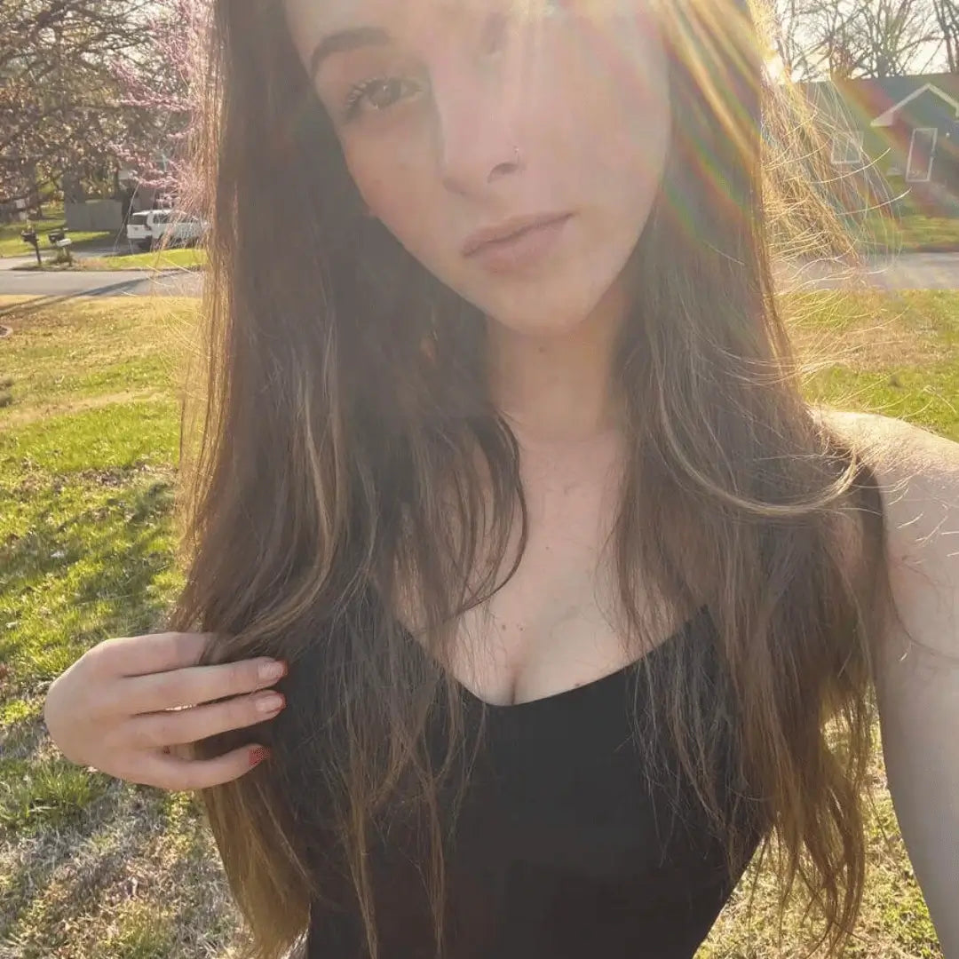 Tessa R.